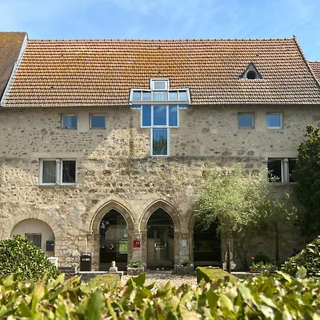 Hotel Abbaye Du Golf De Lesigny Екстер'єр фото