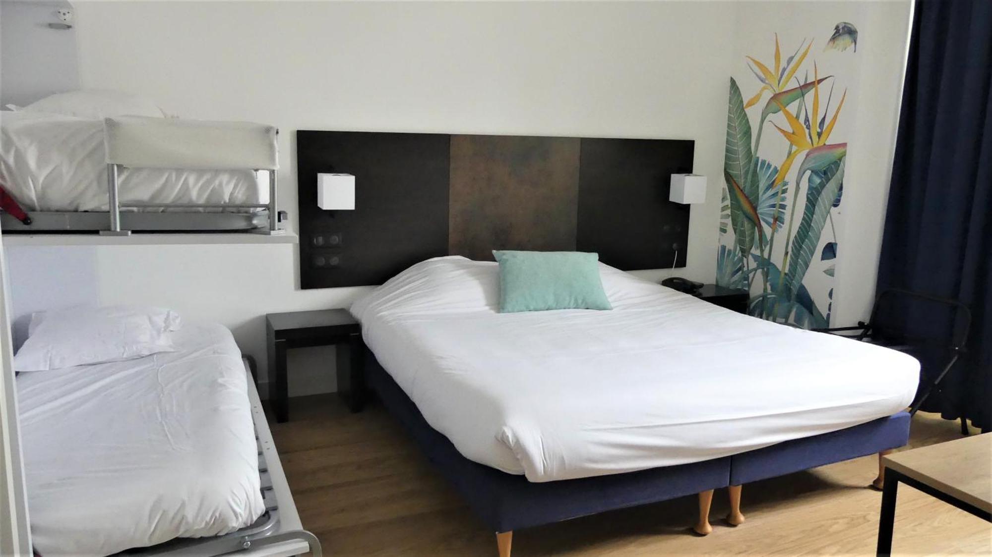 Hotel Abbaye Du Golf De Lesigny Екстер'єр фото