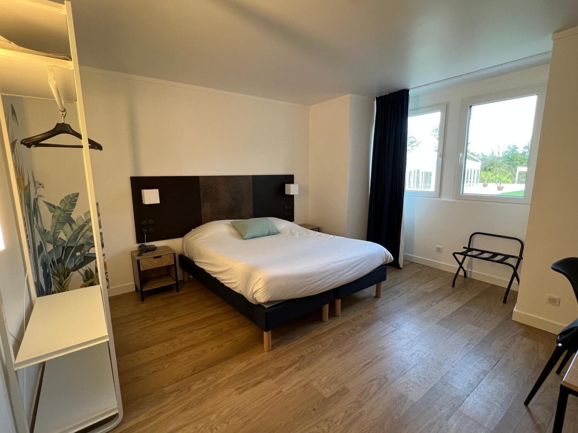 Hotel Abbaye Du Golf De Lesigny Екстер'єр фото